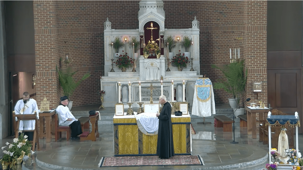 Explanation of the Vesting Prayers Before Mass - Prince of Peace ...